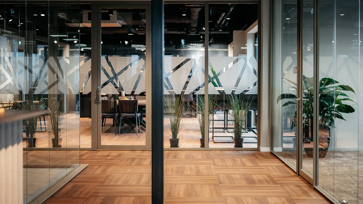 Office I-Techniek BV with Allura Dryback floors