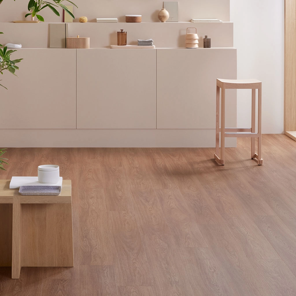 Allura Decibel_5534 amber serene oak