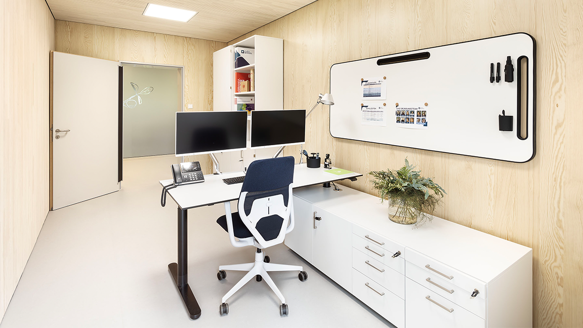 Forbo_ALEASCHOOL,CampusLindenallee_diephotodesigner.de_kenschluchtmann