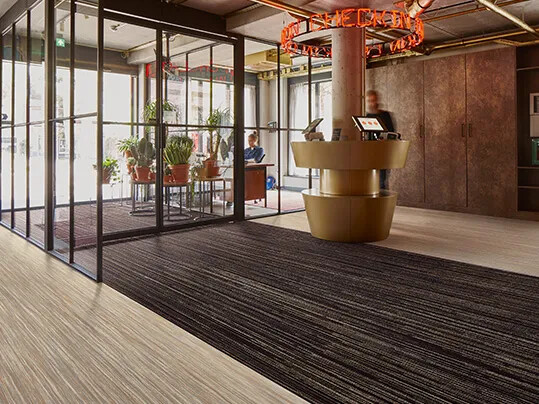 Revêtement de sol tapis de propreté Coral | Forbo Flooring Systems Revêtement de sol tapis de propreté Coral | Forbo Flooring Systems
