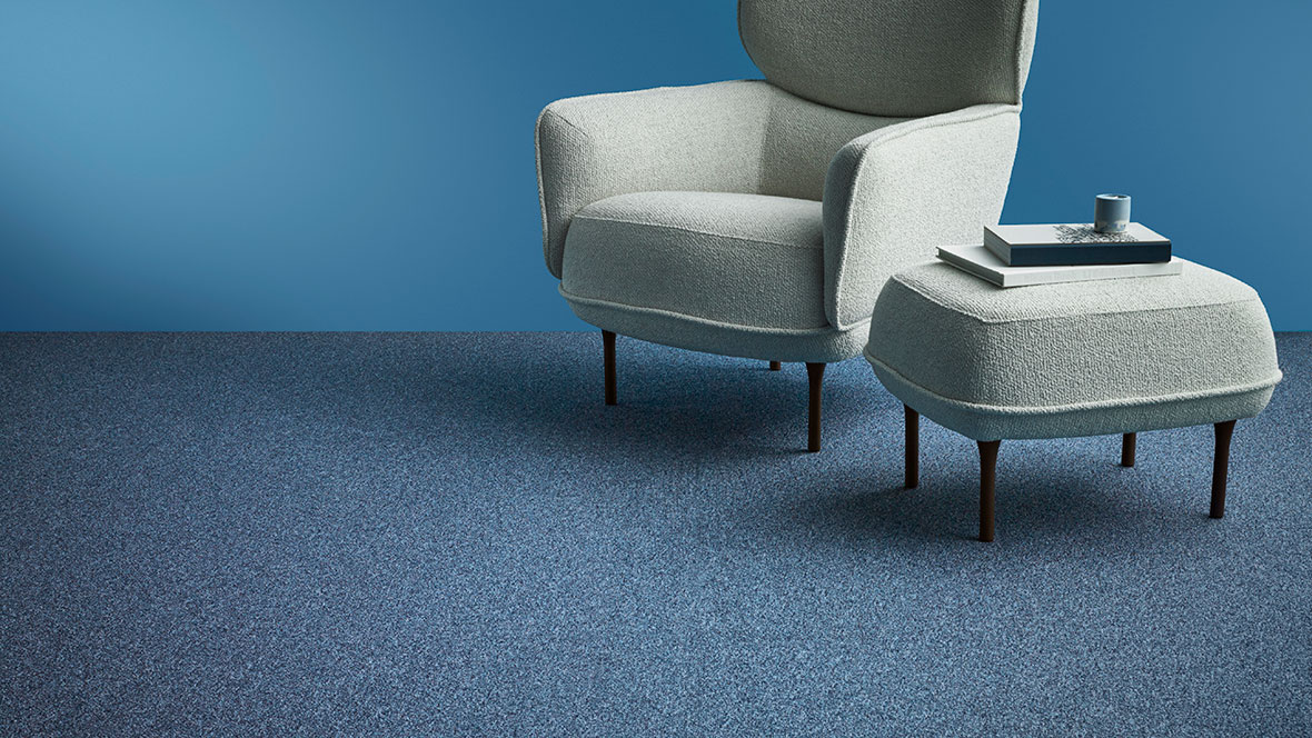 Tessera Basis Pro 4123 | midnight blue carpet tile