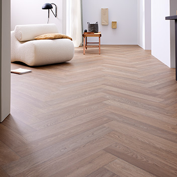 Image of Eternal de Luxe vinyl flooring installed in a commercial setting