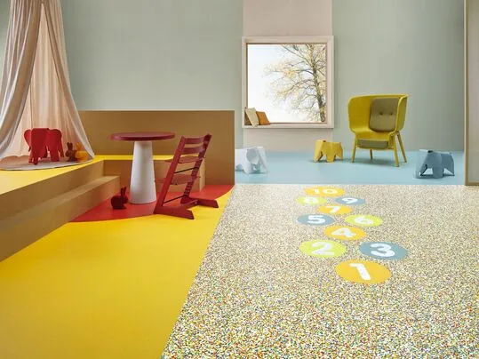 Image of Sphera Energetic vinyl flooring installed in a primary education setting