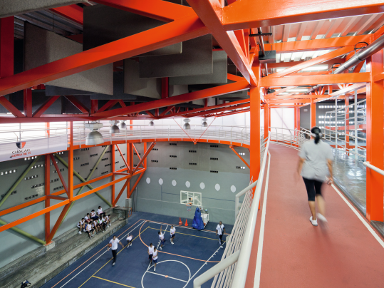 Image of the vertical gym by Alfredo Brillembourg