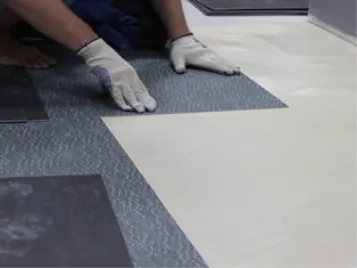 Installation carpet tiles