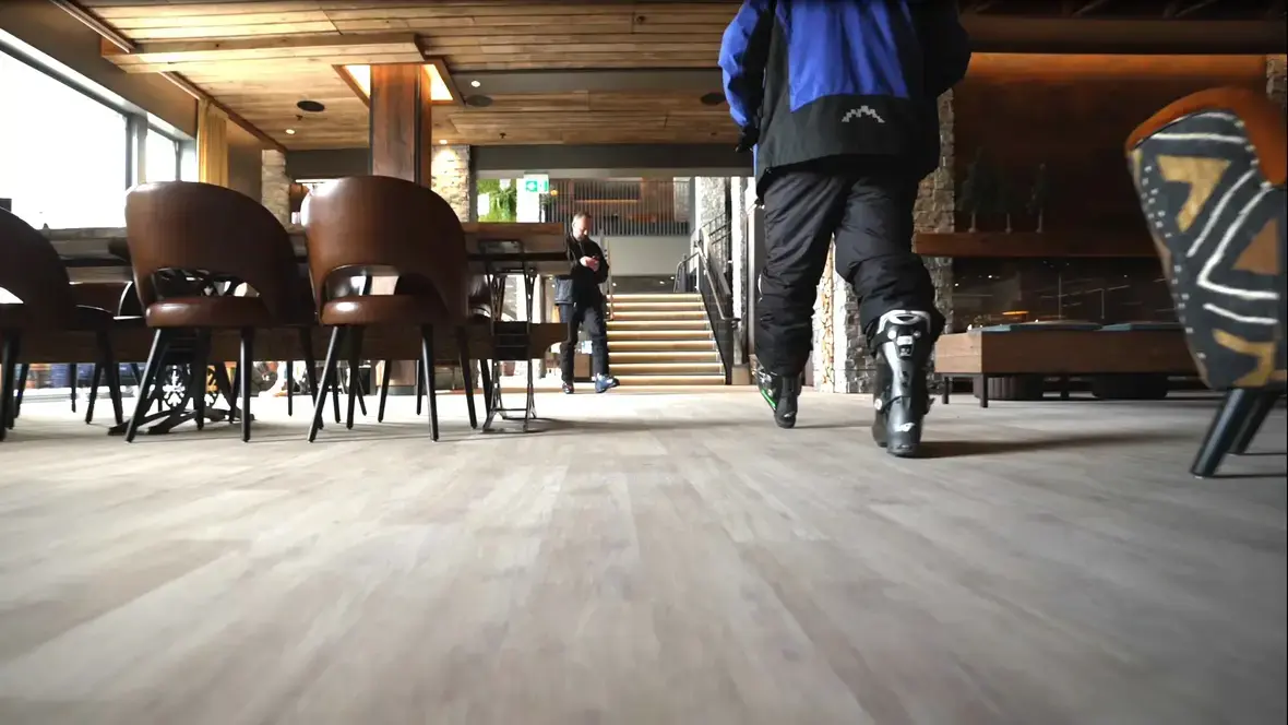 Revêtements de sol textiles floqués Flotex pour stations de ski | Forbo Flooring Systems