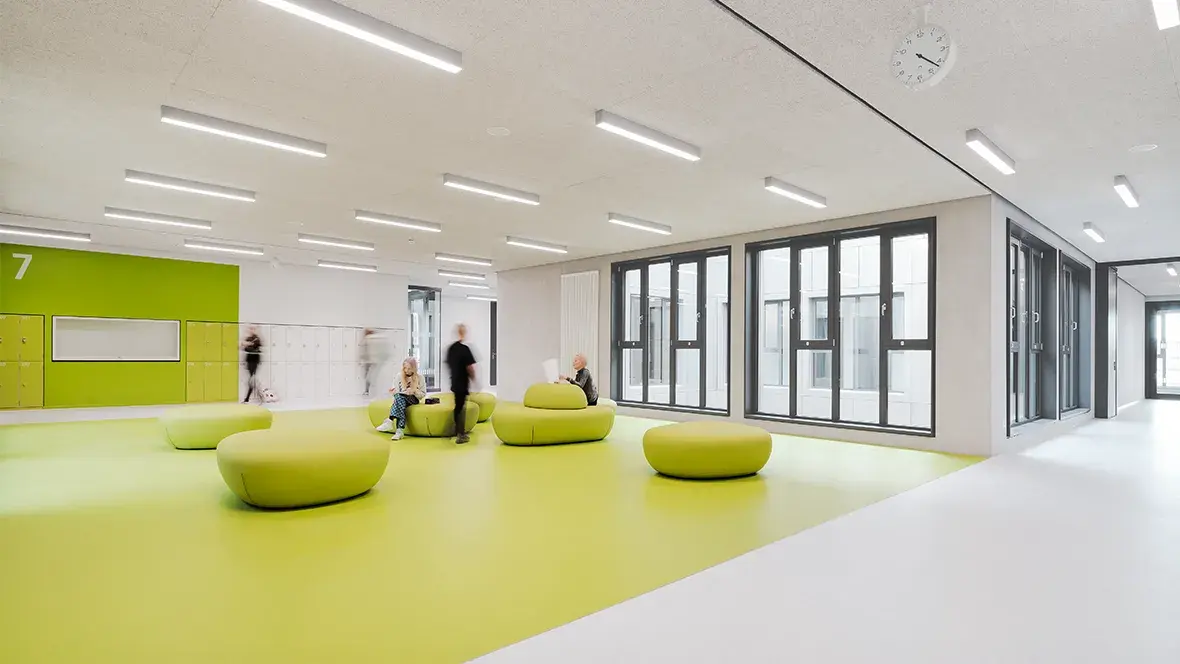 Forbo_Oscar-Parte-Schule, Freiburg_Brigida Gonzáles