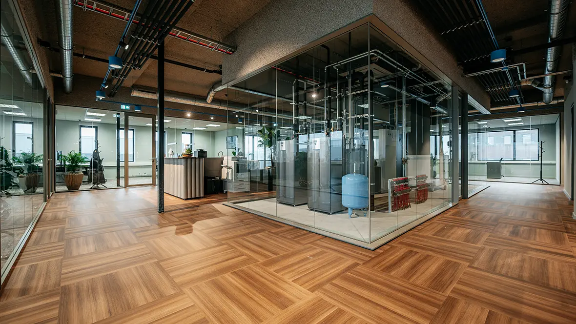 Office I-Techniek BV with Allura Dryback floors