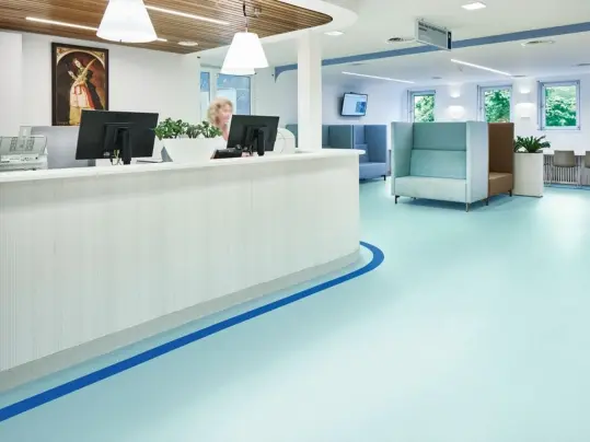 Modul'up flooring in a healthcare setting