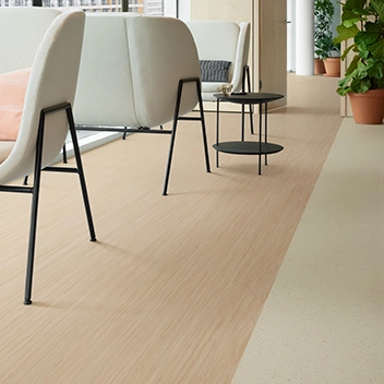 Marmoleum Decibel_525635 striato silt stone_538435 white chocolate