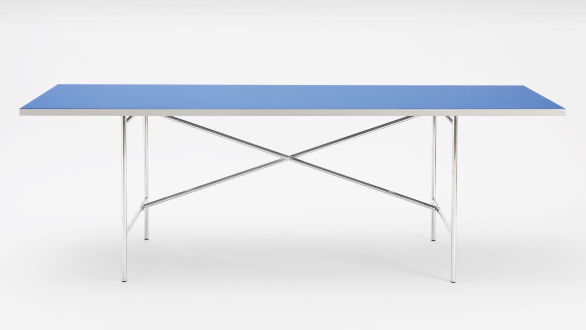 Möbelprogramm Franz Faust Linoleum Tisch mit blauer Platte aus Linoleum – Forbo Furniture Linoleum