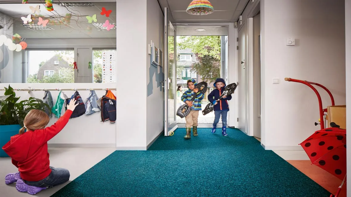 Revêtement de sol tapis d'entrée enseignement | Forbo Flooring Systems