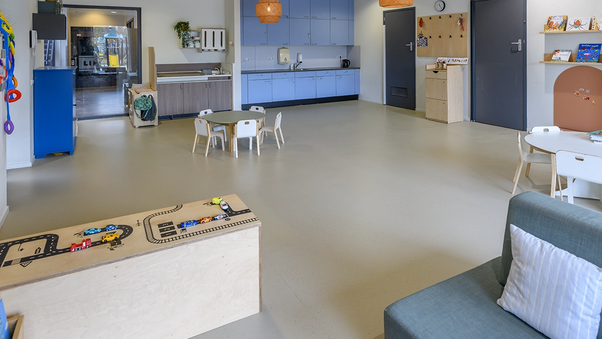 TintelTuin kinderopvang met Marmoleum Cocoa als basis