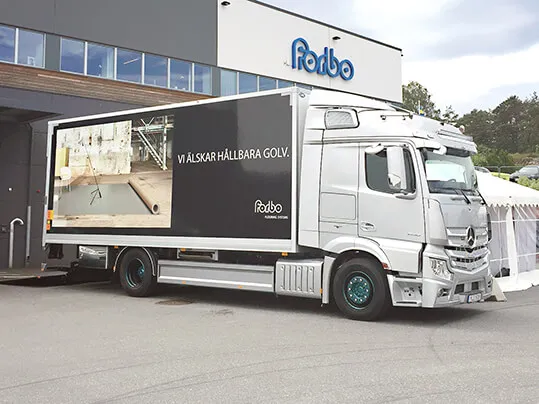 Hållbara transporter Forbo-lastbil