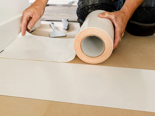 Eurocol 840 Eurotape Doubletack – starkes Klebeband für sofortige Fixierung