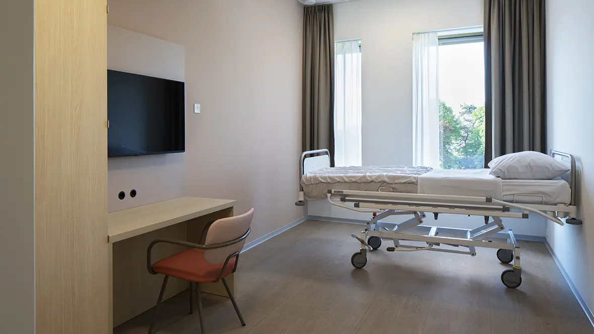 Antes Parnassia Kliniek J met Eternal projectvinyl vloer van Forbo Flooring