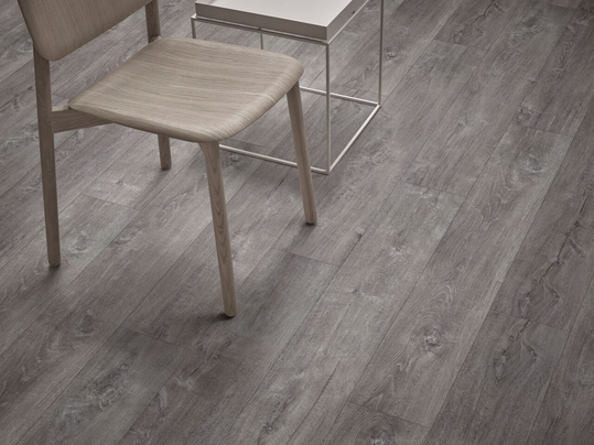 Revêtement de sol LVT lames enduro click | Forbo Flooring Systems