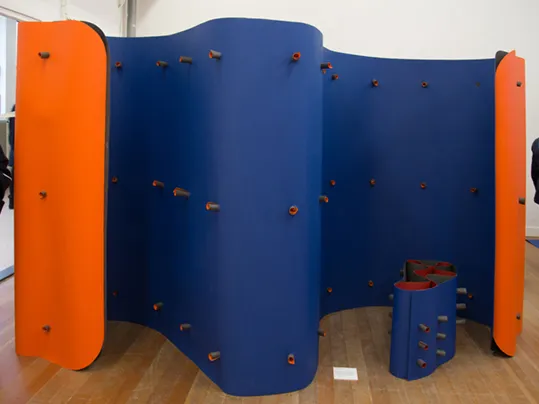 Revêtement Linoléum, Défi étudiant mobilier et meubles| Forbo Flooring Systems