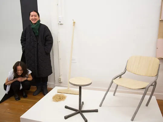 Revêtement linoléum, défi étudiant Meubles et chaises | Forbo Flooring Systems