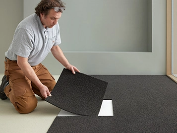 Coral Brush tile_5215 charcoal grey_installation