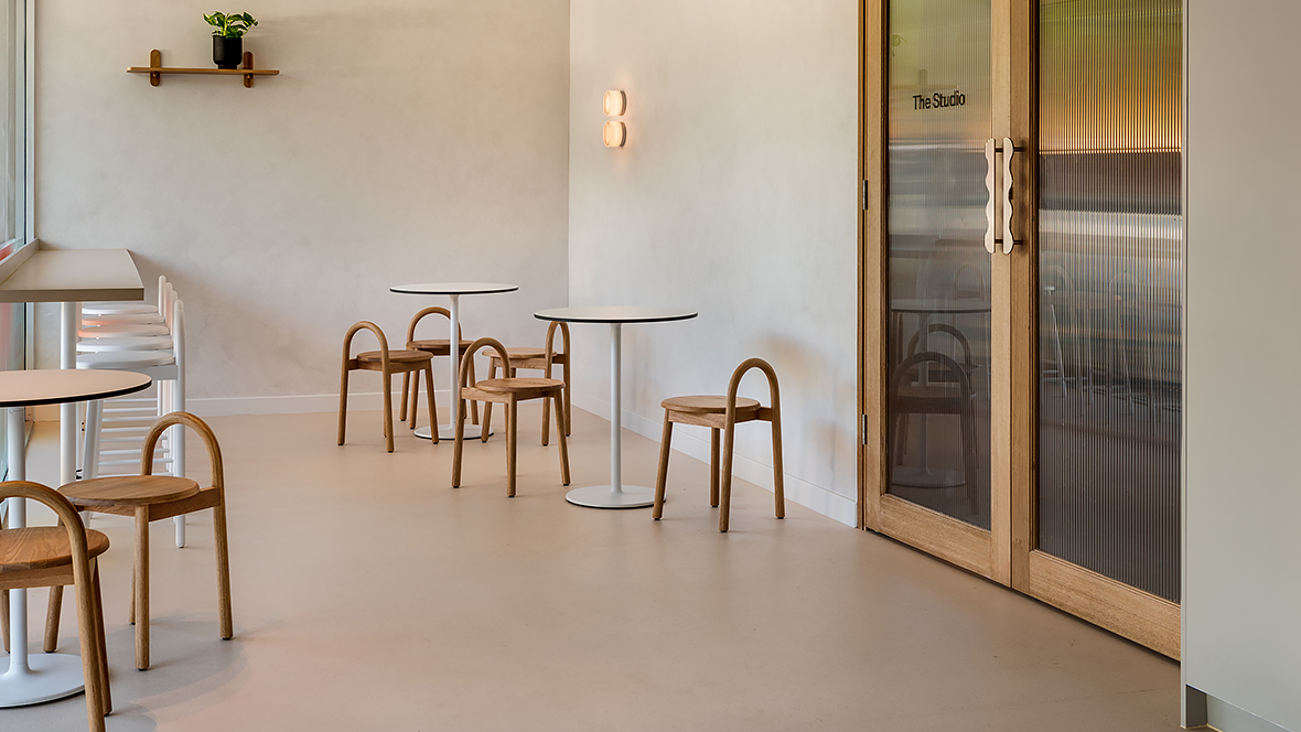 The Glow Circuit | Marmoleum meringue 3590