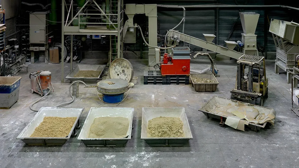 The recycling process of Marmoleum flooring in a factory