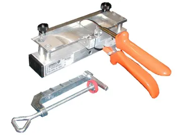 Hand-held shears for Z-splices