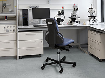 Marmoleum Ohmex SD flooring used in lab