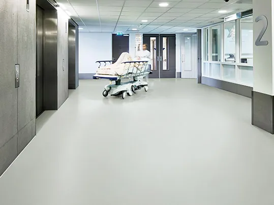 Revêtement de sol PVC acoustique hôpitaux et établissements de santé | Forbo Flooring Systems