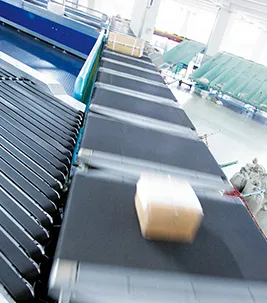 Belt merge with Siegling Transilon conveyor belts in a distribution centre