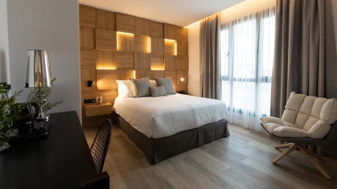 Old Port Hotel - Allura Flex oak room2 | Forbo Flooring Systems