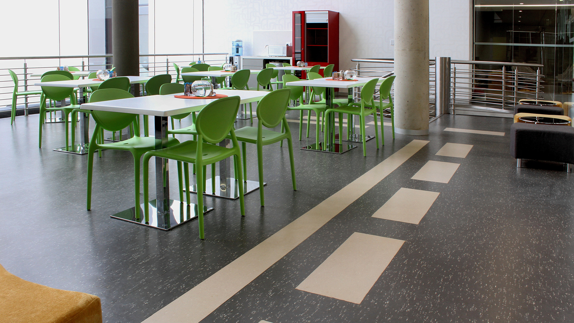 Basil Reads -Pause area Artoleum | Forbo Flooring Systems