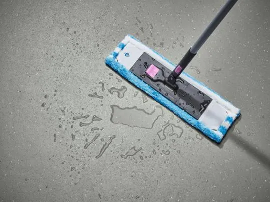 Wet floor mop