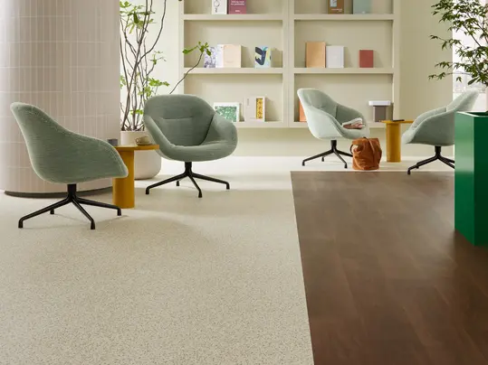 Revêtement de sol commerces et hôtel pose non collée PVC Modul'up | Forbo Flooring Systems