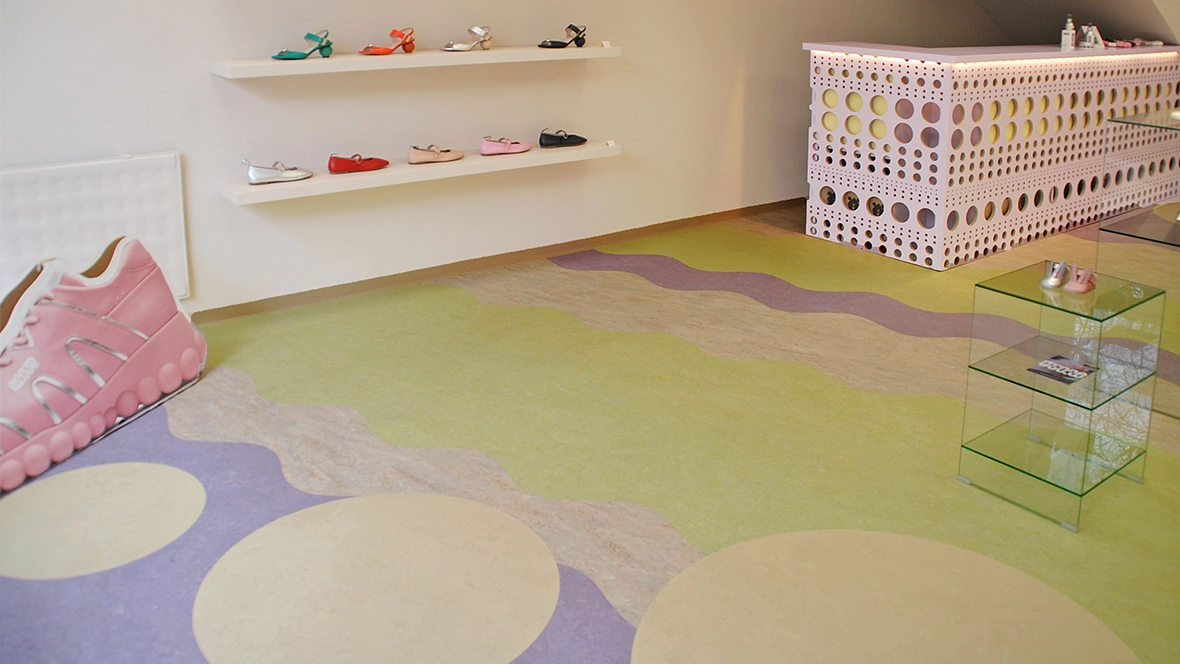 MINNA MINNA Flagship store