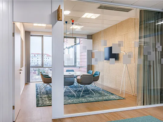 płytki i panele podłogowe do biur - T-Mobile office Prague