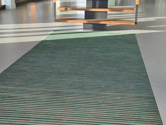Revêtement de sol, Tapis de propreté pour bureaux | Forbo Flooring Systems