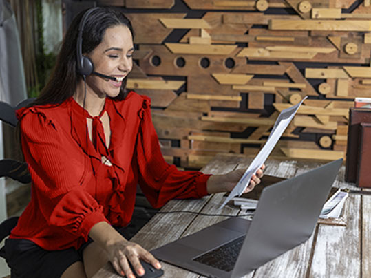 Online-Meetings und Telefonkonferenzen, Foto: Ron - AdobeStock