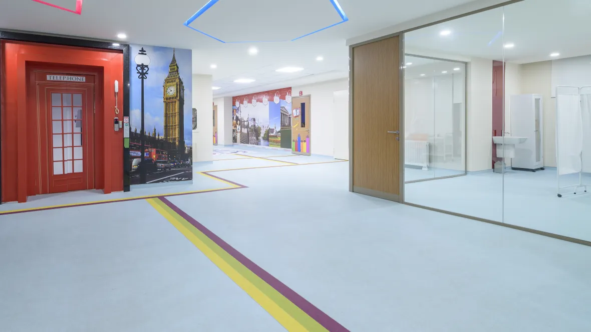 Bahçeşehir College Sphera Element | Forbo Flooring Systems 