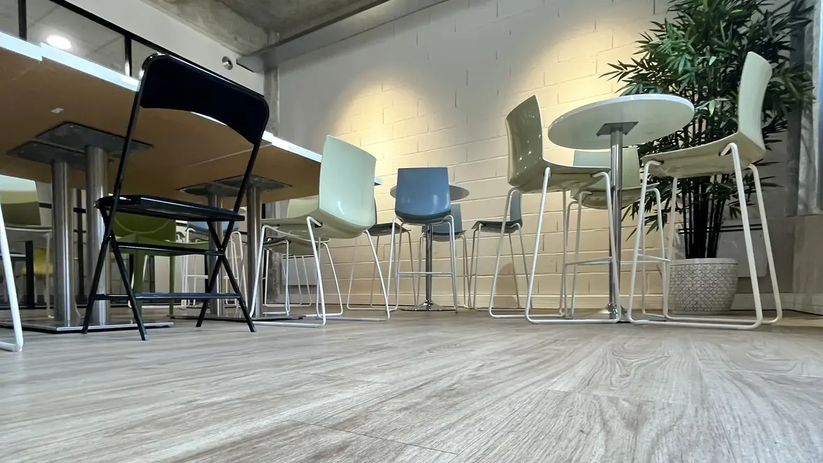 Revêtement de sol Kube allura db markant | Forbo Flooring