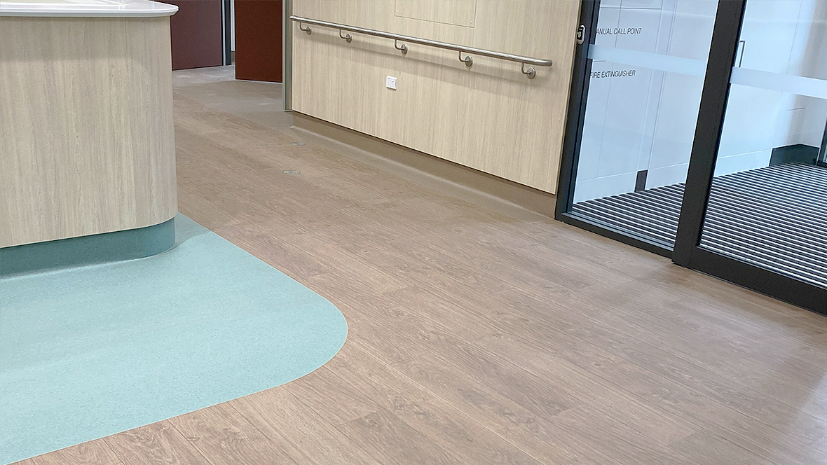 Repat Health Precinct | surestep 12832 natural oak, sphera 50077