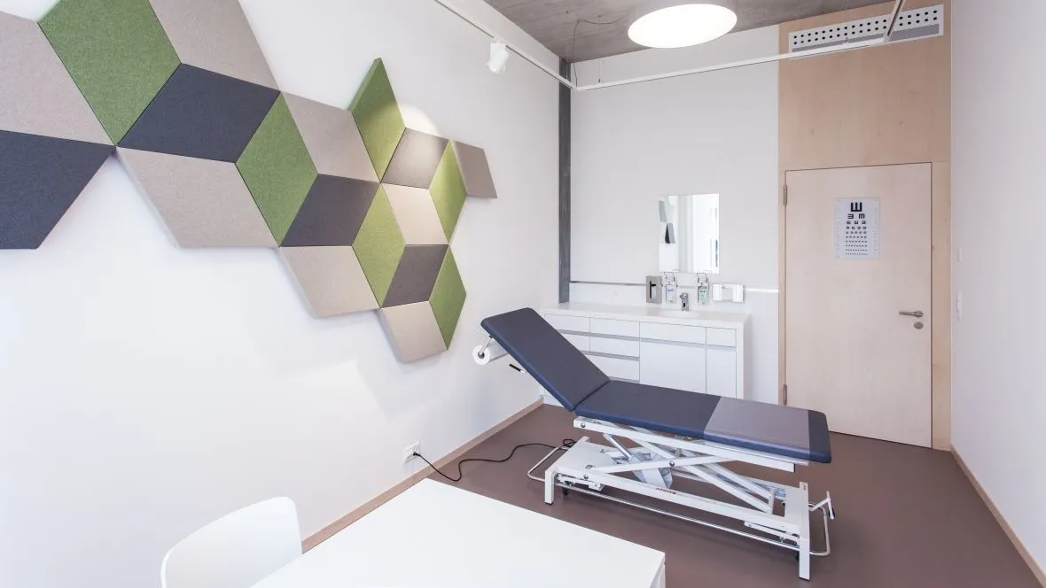 Forbo hospital room flooring installed in Medix Zürich AG