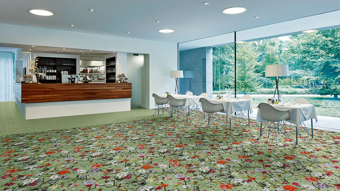 Revêtement de sol textile personnalisé Flotex Floral - Botanical & Floret | Forbo Flooring Systems
