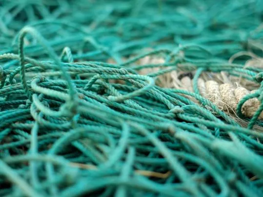 Coral | re-using fishing nets
