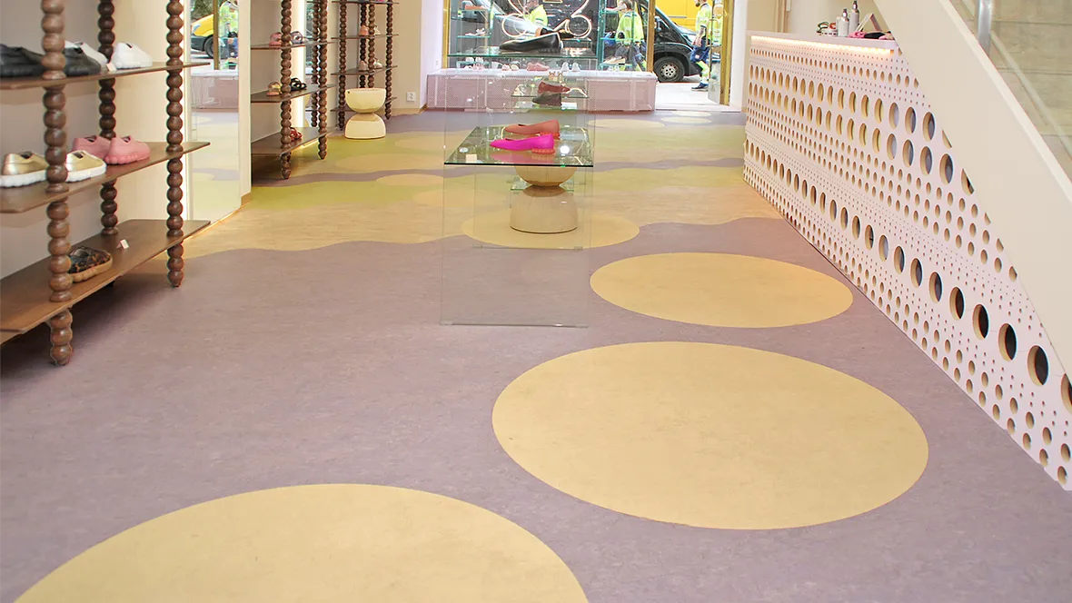 MINNA MINNA Flagship store