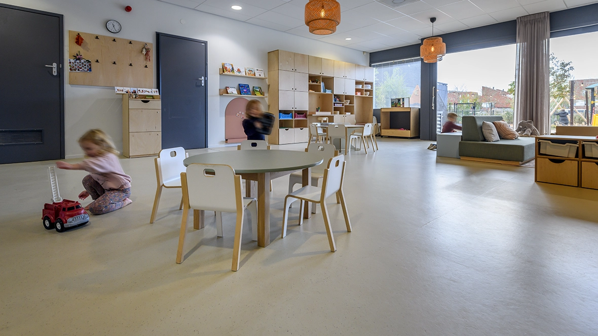 TintelTuin kinderopvang met Marmoleum Cocoa als basis
