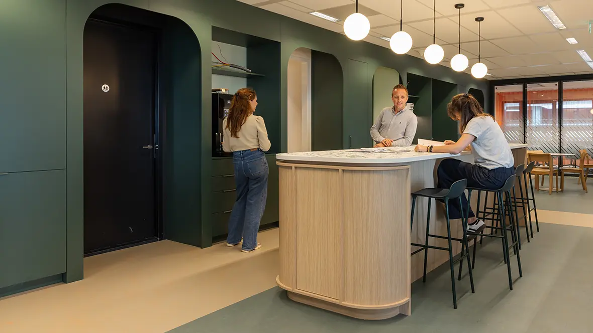 Kantoor Netbeheer Nederland Marmoleum Concrete op de vloer