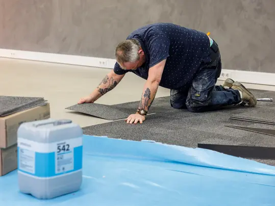 542 Eurofix Tack Plus Tejplim