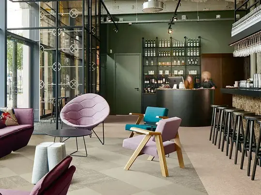 Revêtements de sol linoléum modulaire | Forbo Flooring Systems