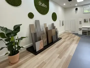 Revêtement de sol LVT lames et dalles Showroom Reims | Forbo Flooring Systems